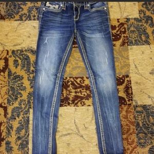 2 Women Rock Revival size 31 like new